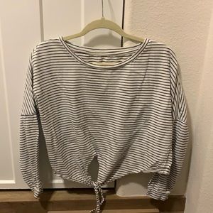 Cropped stripe tee with tie